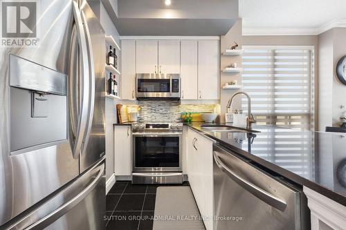 1108 - 2083 Lake Shore Boulevard W, Toronto, ON - Indoor Photo Showing Kitchen With Stainless Steel Kitchen With Upgraded Kitchen