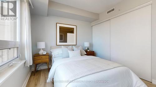 801 - 1410 Dupont Street, Toronto (Dovercourt-Wallace Emerson-Junction), ON - Indoor Photo Showing Bedroom