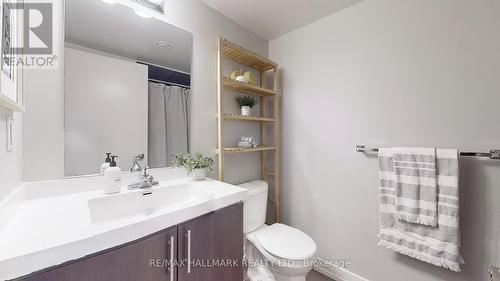 801 - 1410 Dupont Street, Toronto (Dovercourt-Wallace Emerson-Junction), ON - Indoor Photo Showing Bathroom