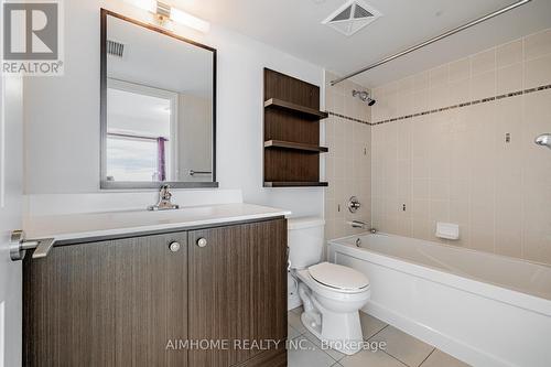 3210 - 275 Yorkland Road, Toronto, ON - Indoor Photo Showing Bathroom