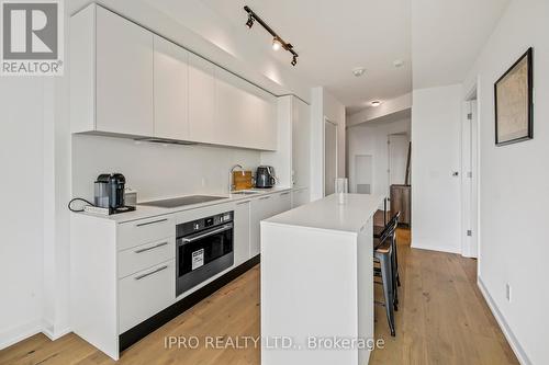 401 - 200 Sudbury Street, Toronto, ON - Indoor Photo Showing Kitchen