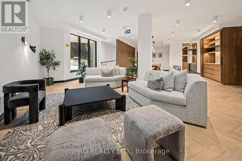 401 - 200 Sudbury Street, Toronto, ON - Indoor Photo Showing Living Room