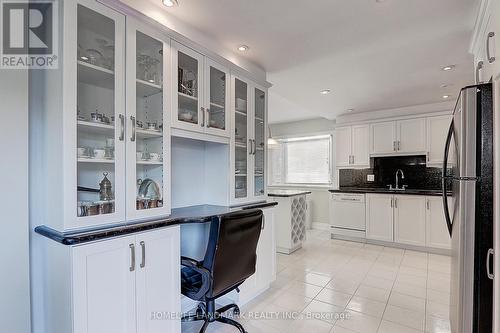 15 Ivordale Crescent, Toronto (Wexford-Maryvale), ON - Indoor Photo Showing Kitchen