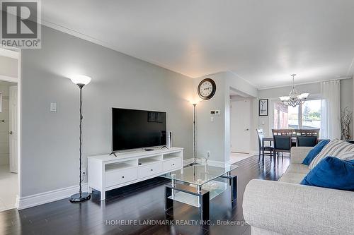 15 Ivordale Crescent, Toronto (Wexford-Maryvale), ON - Indoor Photo Showing Living Room