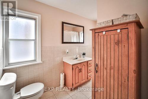 42 Tower Drive, Toronto (Wexford-Maryvale), ON - Indoor Photo Showing Bathroom