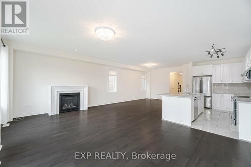 32 Richard Boyd Drive, East Gwillimbury (Holland Landing), ON - Indoor With Fireplace