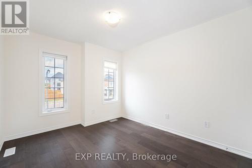 32 Richard Boyd Drive, East Gwillimbury (Holland Landing), ON - Indoor Photo Showing Other Room