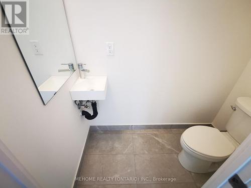 Th1117 - 11 David Eyer Road, Richmond Hill, ON - Indoor Photo Showing Bathroom