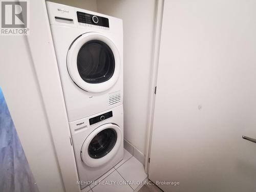 Th1117 - 11 David Eyer Road, Richmond Hill, ON - Indoor Photo Showing Laundry Room