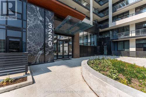 1709 - 3220 William Coltson Avenue, Oakville, ON - Outdoor With Balcony