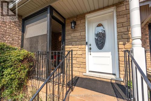 6043 Snowy Owl Crescent, Mississauga (Lisgar), ON - Outdoor With Exterior