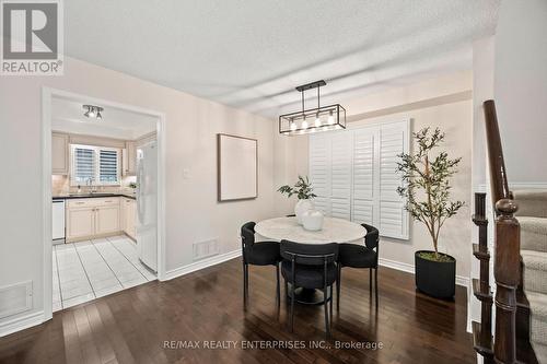 6043 Snowy Owl Crescent, Mississauga (Lisgar), ON - Indoor Photo Showing Dining Room