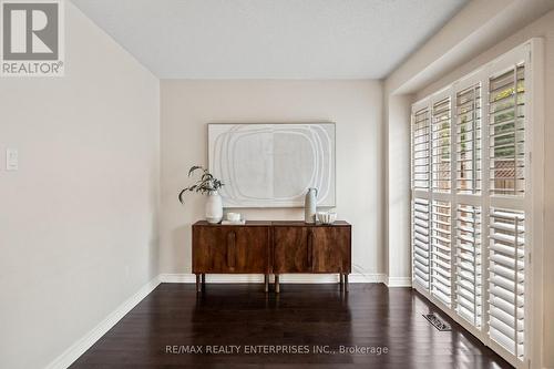 6043 Snowy Owl Crescent, Mississauga, ON - Indoor Photo Showing Other Room