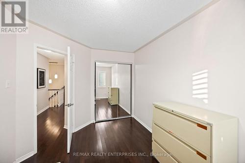 6043 Snowy Owl Crescent, Mississauga, ON - Indoor Photo Showing Other Room