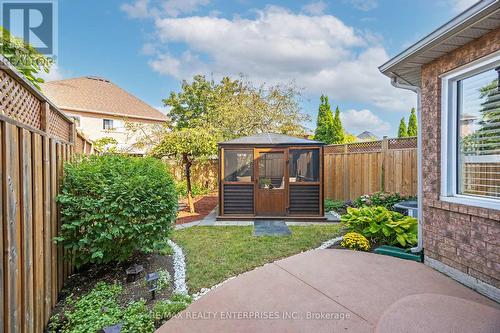 6043 Snowy Owl Crescent, Mississauga, ON - Outdoor