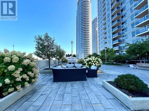 2706 - 151 Village Green Square, Toronto, ON - Outdoor