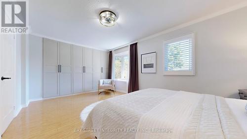 22 Lansbury Court, Vaughan (Crestwood-Springfarm-Yorkhill), ON - Indoor Photo Showing Bedroom