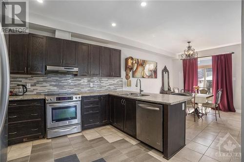 273 Enclave Walk, Ottawa, ON - Indoor Photo Showing Kitchen With Stainless Steel Kitchen With Double Sink With Upgraded Kitchen