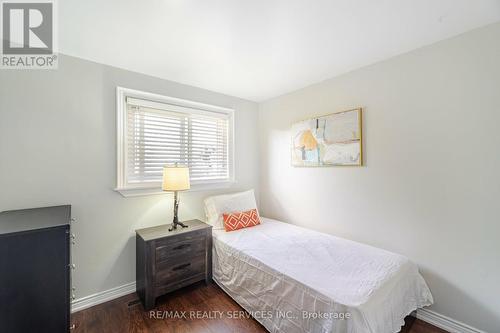 97 Juniper Crescent, Brampton, ON - Indoor Photo Showing Bedroom