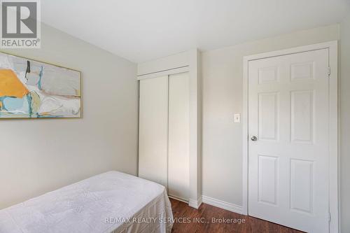 97 Juniper Crescent, Brampton, ON - Indoor Photo Showing Bedroom