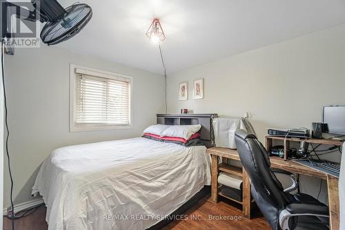 97 Juniper Crescent, Brampton, ON - Indoor Photo Showing Bedroom