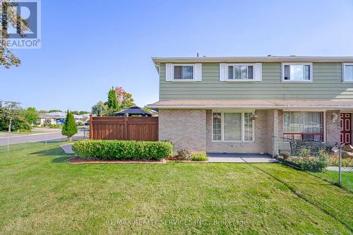 97 Juniper Crescent, Brampton (Northgate), ON - Outdoor