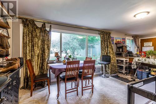 2532 Reid Side Road, Milton (Campbellville), ON - Indoor Photo Showing Dining Room