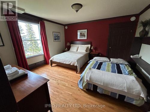 620 Lakeshore Road, Temiskaming Shores, ON - Indoor Photo Showing Bedroom