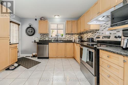 59 Lavender Road, Cambridge, ON - Indoor Photo Showing Kitchen With Stainless Steel Kitchen