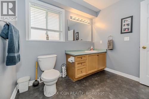 59 Lavender Road, Cambridge, ON - Indoor Photo Showing Bathroom