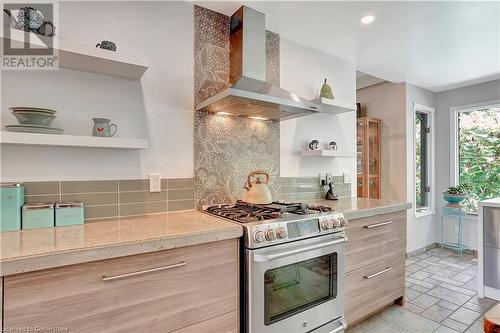 62 Hackney Ridge, Brantford, ON - Indoor Photo Showing Kitchen