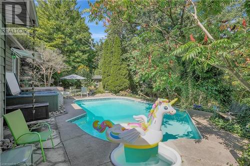 62 Hackney Ridge, Brantford, ON - Outdoor With In Ground Pool