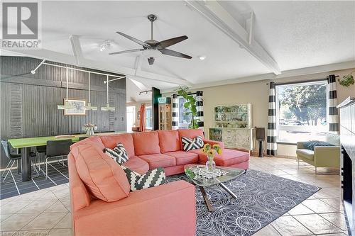 62 Hackney Ridge, Brantford, ON - Indoor Photo Showing Living Room