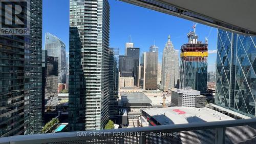 3302 - 100 Harbour Street, Toronto, ON - Outdoor