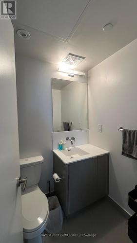 3302 - 100 Harbour Street, Toronto, ON - Indoor Photo Showing Bathroom