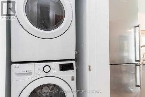 1009 - 120 Parliament Street, Toronto (Moss Park), ON - Indoor Photo Showing Laundry Room