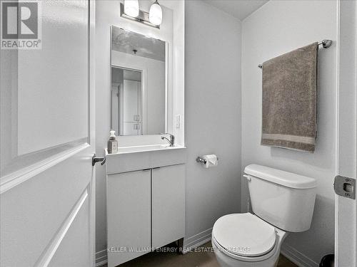 536 - 1900 Simcoe Street N, Oshawa (Samac), ON - Indoor Photo Showing Bathroom