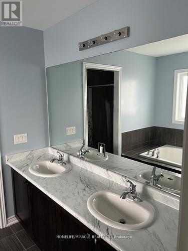 260 Johnson Drive, Shelburne, ON - Indoor Photo Showing Bathroom