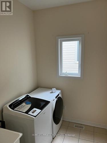 260 Johnson Drive, Shelburne, ON - Indoor Photo Showing Laundry Room