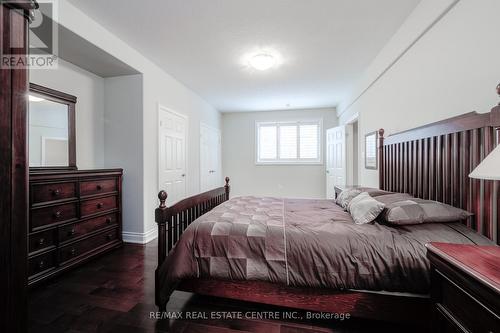 4072 Highland Park Drive, Lincoln, ON - Indoor Photo Showing Bedroom