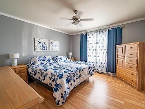 Chambre Ã Â coucher - 99 Rue Ratté, Val-Des-Sources, QC - Indoor Photo Showing Bedroom