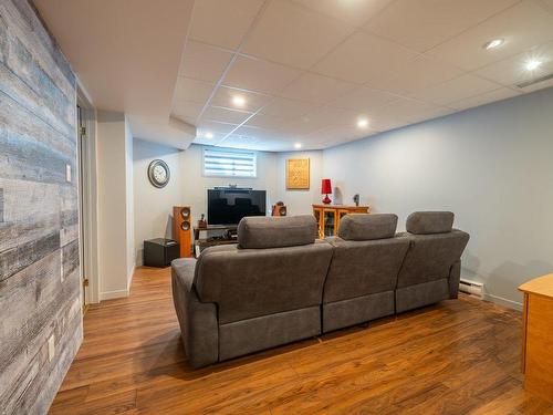 Family room - 99 Rue Ratté, Val-Des-Sources, QC - Indoor Photo Showing Basement