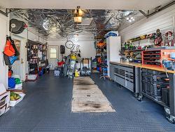 Garage - 