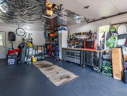 Garage - 