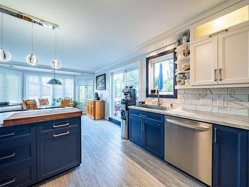 Kitchen - 99 Rue Ratté, Val-Des-Sources, QC - Indoor Photo Showing Kitchen