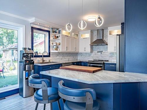 Kitchen - 99 Rue Ratté, Val-Des-Sources, QC - Indoor Photo Showing Kitchen With Upgraded Kitchen