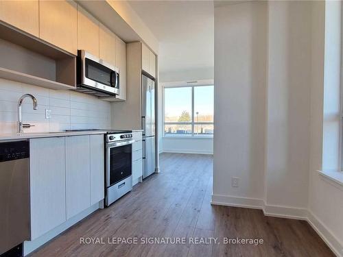 314-630 Greenwood Ave, Toronto, ON - Indoor Photo Showing Kitchen