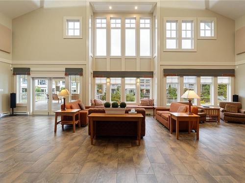 202-5670 Edgewater Lane, Nanaimo, BC - Indoor Photo Showing Living Room