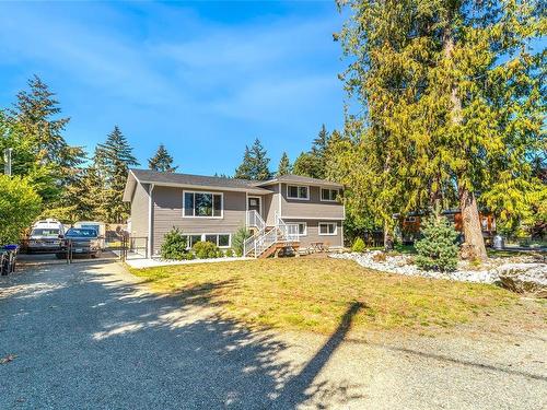 1823 Woobank Rd, Nanaimo, BC 