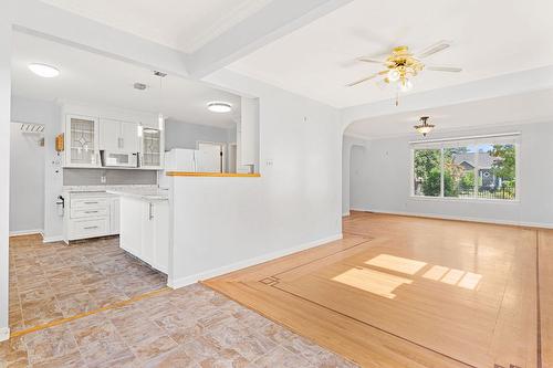 1876-1878 Ethel Street, Kelowna, BC - Indoor Photo Showing Kitchen